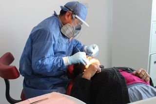DIF de San Andr&eacute;s Cholula acerca servicios de salud a familias de San Francisco Acatepec