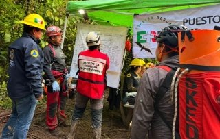 Tras cuatro d&iacute;as de labores, gobierno estatal localiza tres cuerpos extraviados en Chichicazapan