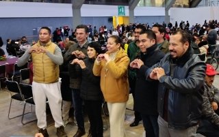 Somos familia": El mensaje de unidad que marc&oacute; la cena de fin de a&ntilde;o en Puebla