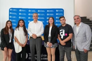 Pepe Chedraui fortalece di&aacute;logos con j&oacute;venes universitarios