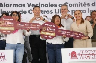 Gobierno estatal entrega nuevos centros de apoyo a mujeres en San Aparicio y Santo Tom&aacute;s Chautla