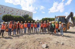 Bajo lineamientos del INAH, avanza construcci&oacute;n del FORUM pensar en grande