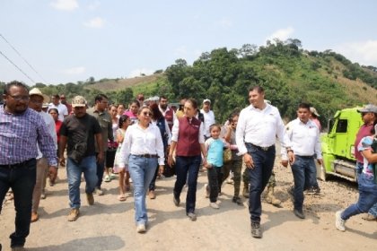 "Estaremos hasta el &uacute;ltimo momento", presidenta Sheinbaum supervisa trabajos en Pantepec