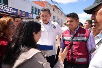Supervisa gobernador Armenta pavimentaci&oacute;n en Camino Real a Cholula y Zavaleta
