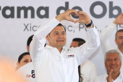 Gobierno de Puebla concreta 41 proyectos de obra comunitaria en Xicotepec