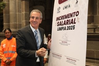 Gobierno de la Ciudad firma convenio de la Revisi&oacute;n Salarial 2025 para trabajadores del organismo de limpia