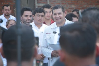 Gobernador Armenta refrenda apoyo a microrregi&oacute;n de Xicotepec y supervisa avance de obras