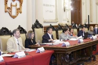 Cabildo de Puebla aprueba firma de convenio para otorgar desayunos escolares