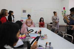 Capacitan CECADE&rsquo;s a mujeres y hombres para incorporarlos al desarrollo econ&oacute;mico de Puebla